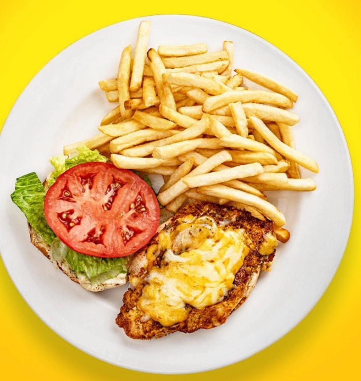 GRILLED CAJUN CHICKEN SANDWICH