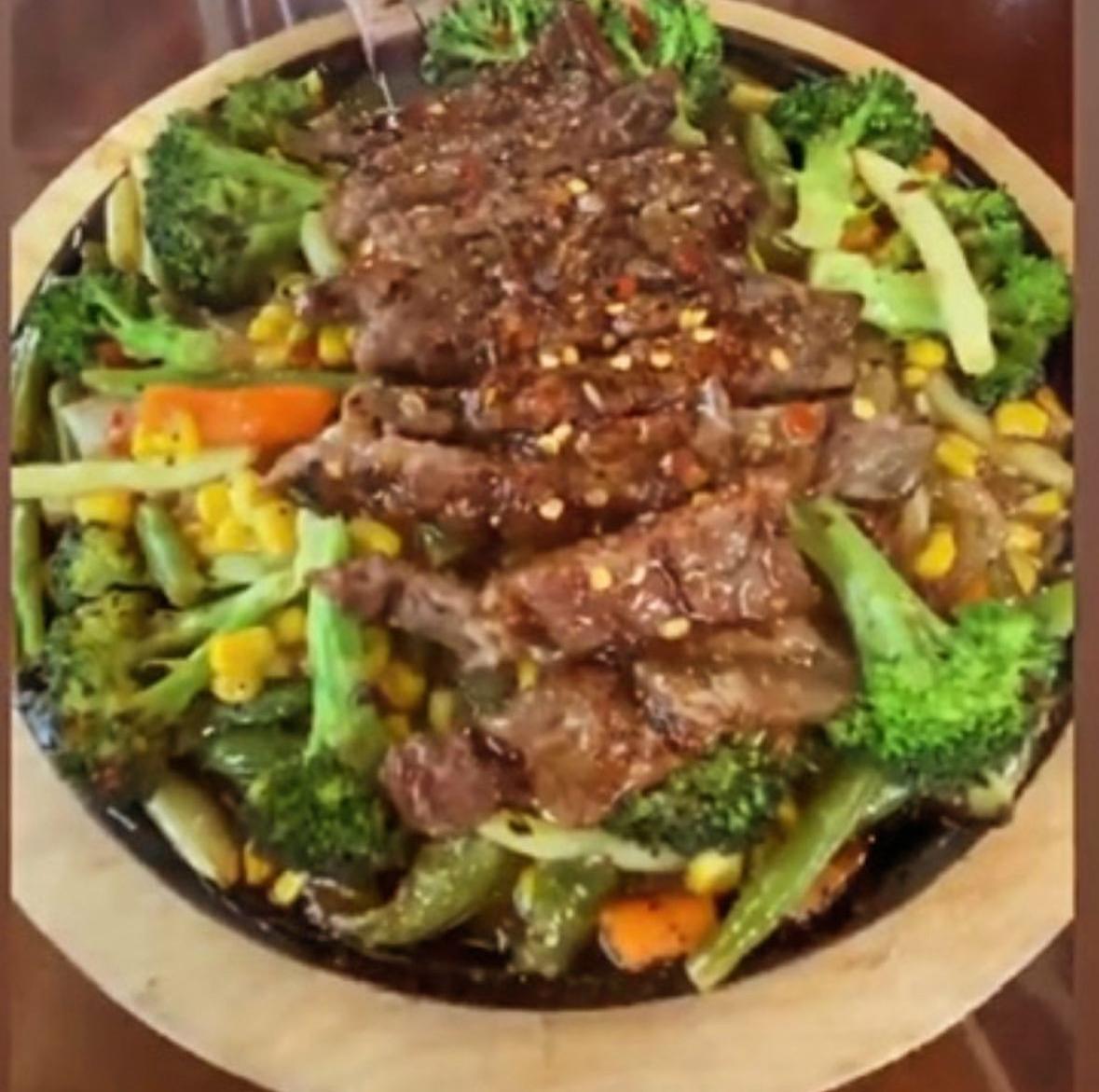 GRILLED STEAK SIZZLE